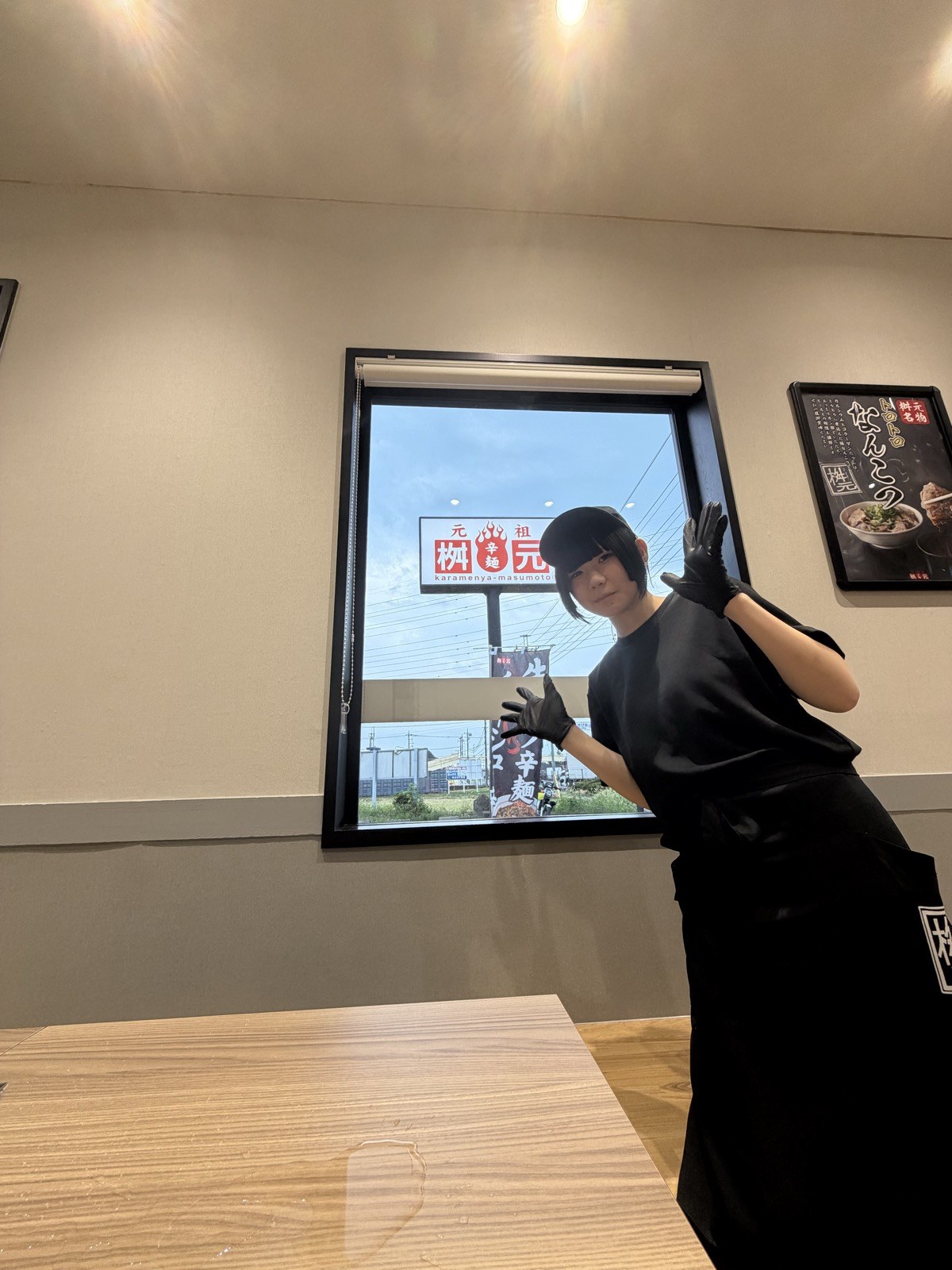 辛麺屋桝元 店内